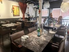 -LESCEDARS Brasserie Bistro香柏树