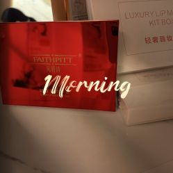-凡碧诗毛孔收细