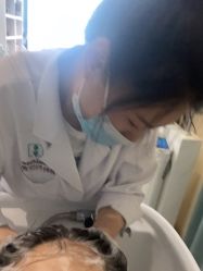 -菩叶脱发白发中心