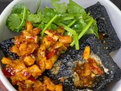 -黑色经典臭豆腐·湖南特产(步行街店)