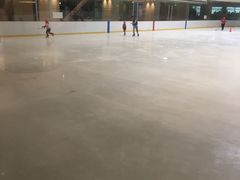 -陈露国际冰上中心(天津嘉里汇店)