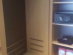 独立衣帽间-深圳湾木棉花酒店