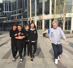 尼采团队风采-霓·Hair