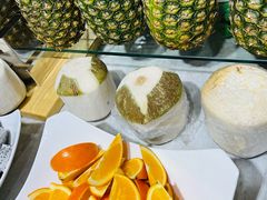 -飨食汇全日制餐厅·昆山皇冠假日酒店(九方店)