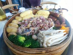 -山食炊桑拿鸡·又山私房菜