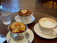-Café Monson