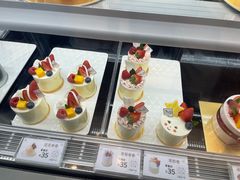 -花花卷卷·鲜食蛋糕(静安久光百货店)