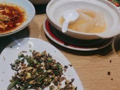 -渝信川菜 · 川味家常菜(财富购物中心店)