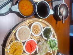 -包整·丝娃娃(一览甲秀楼风景店)