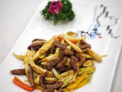 藕尖炒牛柳丝-宜宾海鲜酒家·三十年老字号
