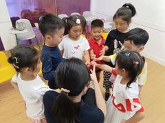 -英孚教育青少儿(昆城广场中心)