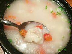 传统羊汤小馄饨-阿里家·新疆烤肉酒場 by MIG