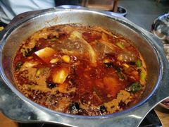-干老庆贵州留一手烤鱼·地摊火锅(财经大学店)