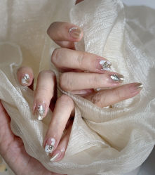 -UMl Nail 尤米美甲美睫半永久
