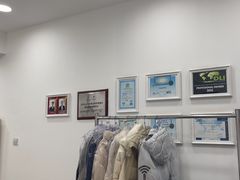 -布瑞琳洗衣(西堤红山店)