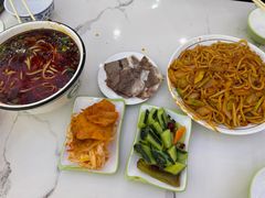 -伊穆祥牛肉面总店·清真