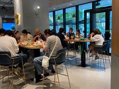-星巴克(上海虹桥新天地二店)