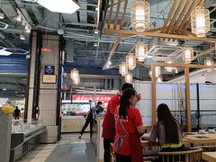 -杨老板·海鲜集市火锅·鲜切牛肉(中防万宝店)