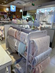 点击看大图 -孩子王(泊富ICITY店)