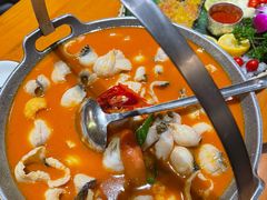 -老滇山寨•云南特色菜•地方菜•民族风情歌舞表演(金碧店)