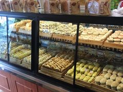 -清真红房子西饼屋(火车站店)