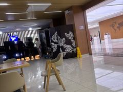 -瑞幸咖啡(华东理工大学商学院店)