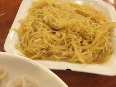 -东北四季饺子王(华山路店)