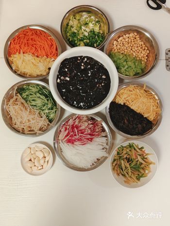 周末了，老婆说想吃炸酱面了，安排