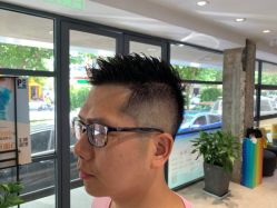 -PE SALON