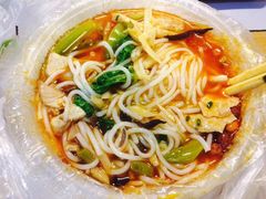 -丽丽三鲜螺蛳粉(田林路店)