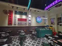 -何妹湿辣牛肉·粤式烧烤砂煲(桂雅路店)