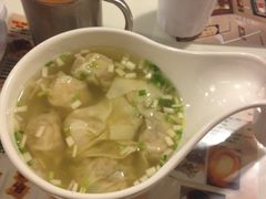 -新大咀港式茶餐厅(宝山万达店)