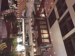 -燕山大酒店