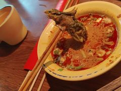 -签多多串串香火锅