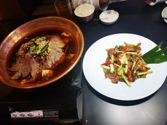 -桥边小楼·手工云南菜·古城观景小楼