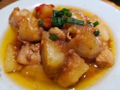 油焖鸡饭-茶花妹子云南餐厅(传媒大学店)