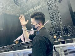 -深圳市宝安体育中心体育场