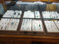 -品真阁华夏典当行(四通桥店)