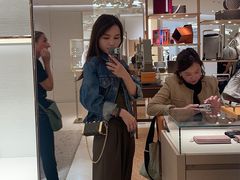 -乐蓬马歇百货公司(Rive Gauche)