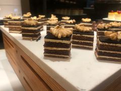 -岷山饭店-芝芝自助餐厅