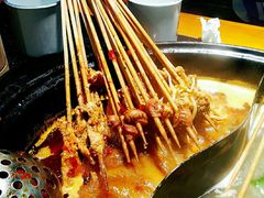 -两三事小郡肝串串香火锅(桂庙店)