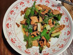 -丽华园·武汉地标楚菜餐厅(青山江滩店)