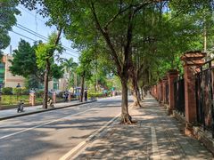 -广东外语外贸大学(白云山校区)