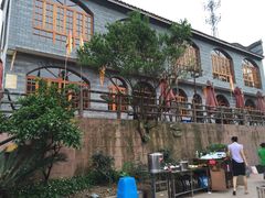 -楠柏弯休闲山庄(梨花溪店)