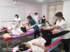 -爱月宝月嫂·育儿嫂(哈尔滨总店)