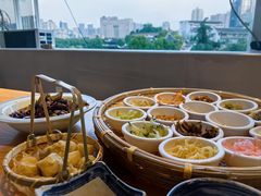 -包整·丝娃娃(一览甲秀楼风景店)