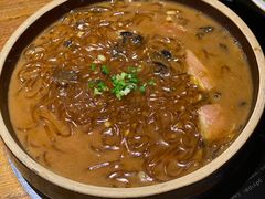 阿婆烧的手工苕粉-吃饭皇帝大土家民族菜(正大广场店)