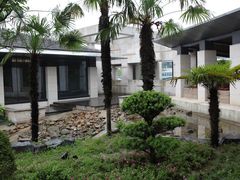 -上海怡沁园度假酒店