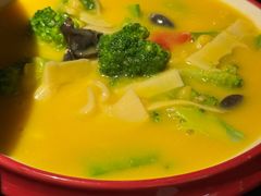 -麻六记(凤凰汇店)