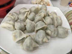 -大肚水饺锅贴·家常融合菜(新港店)